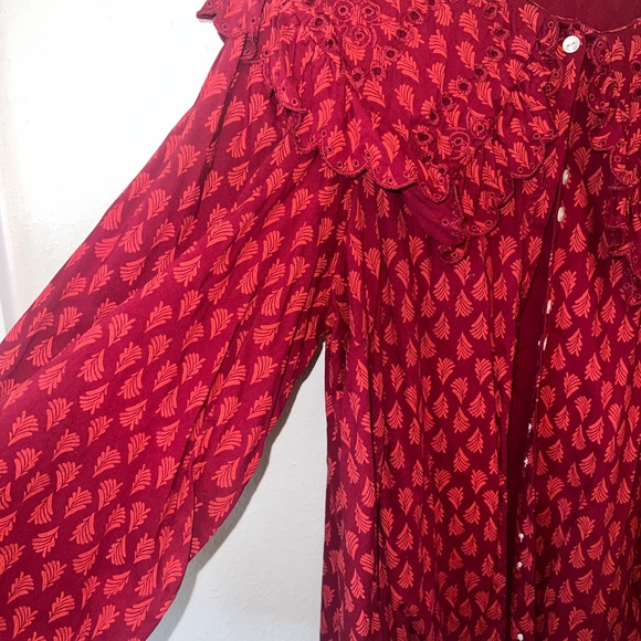 Universal Thread red ruffled blouse - Picture 2 of 4